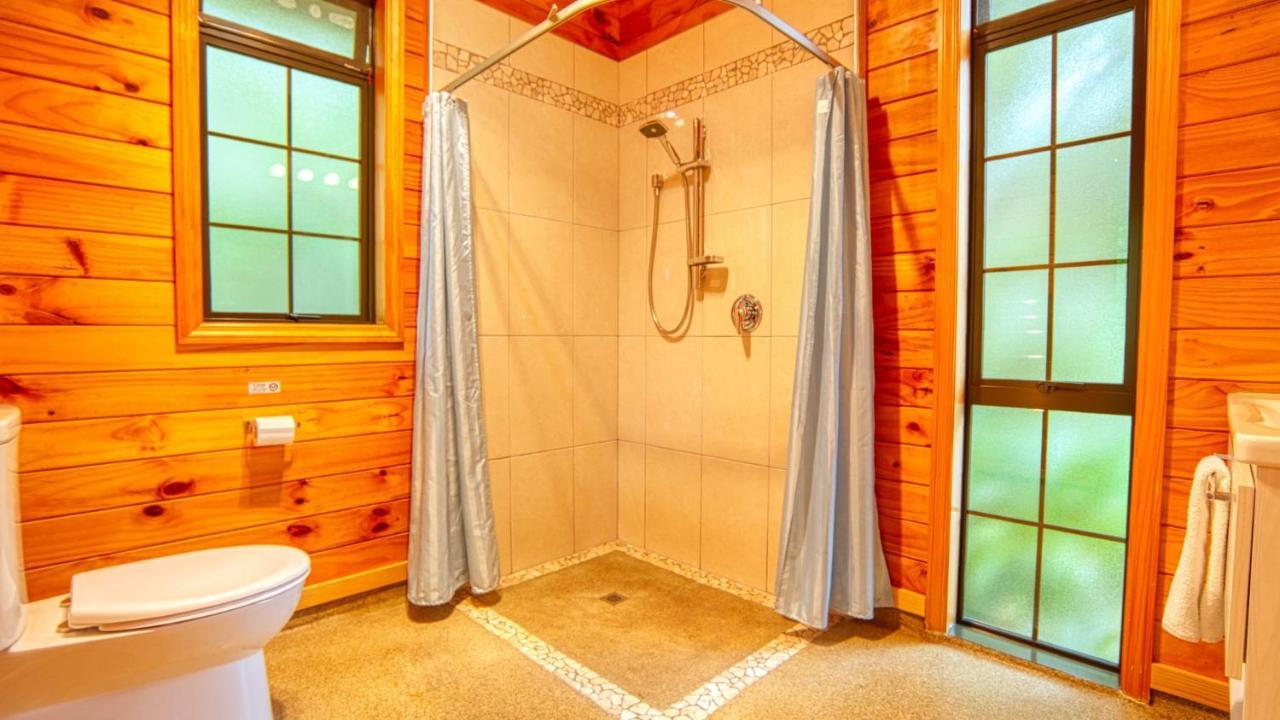 Paparoa Beach Hideaway With Hot Tub Barrytown Екстер'єр фото