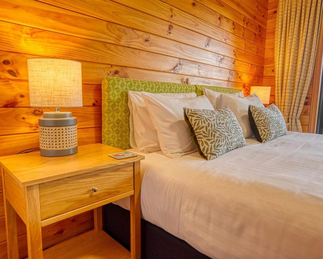 Paparoa Beach Hideaway With Hot Tub Barrytown Екстер'єр фото