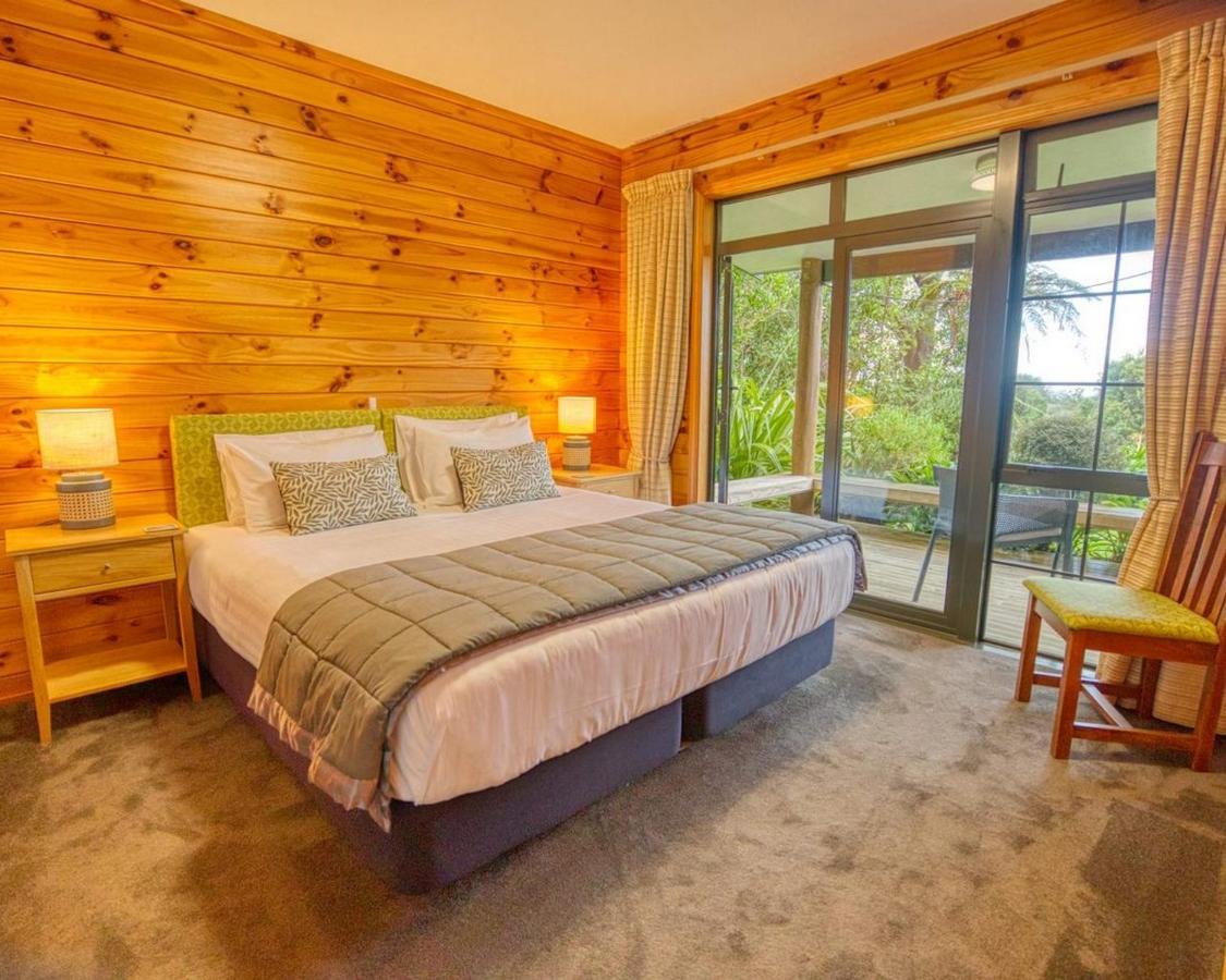 Paparoa Beach Hideaway With Hot Tub Barrytown Екстер'єр фото