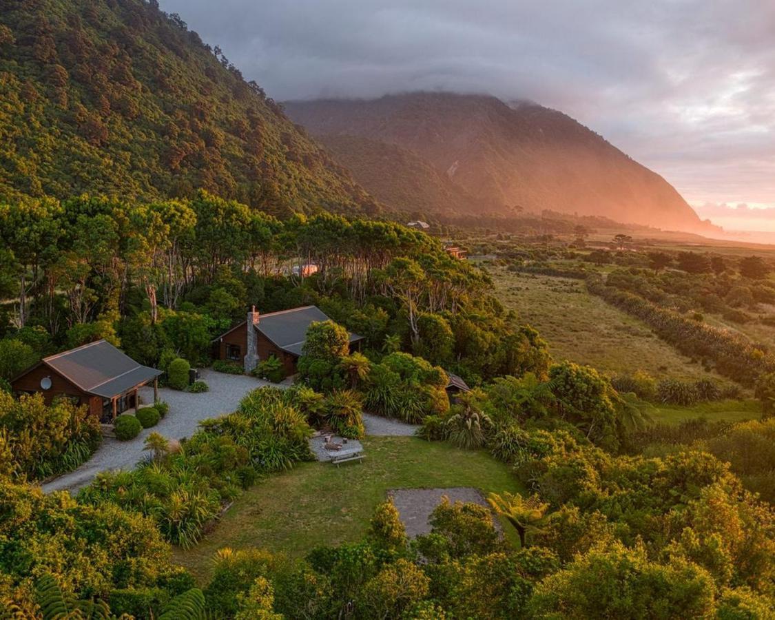 Paparoa Beach Hideaway With Hot Tub Barrytown Екстер'єр фото